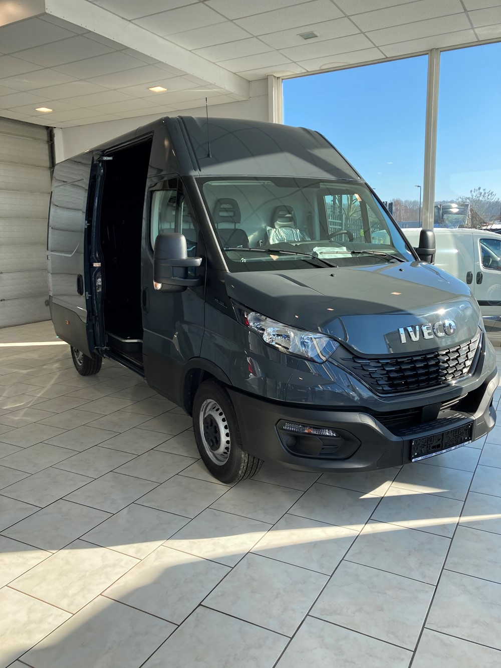 Iveco Daily 35S14H V DEMO?width=462